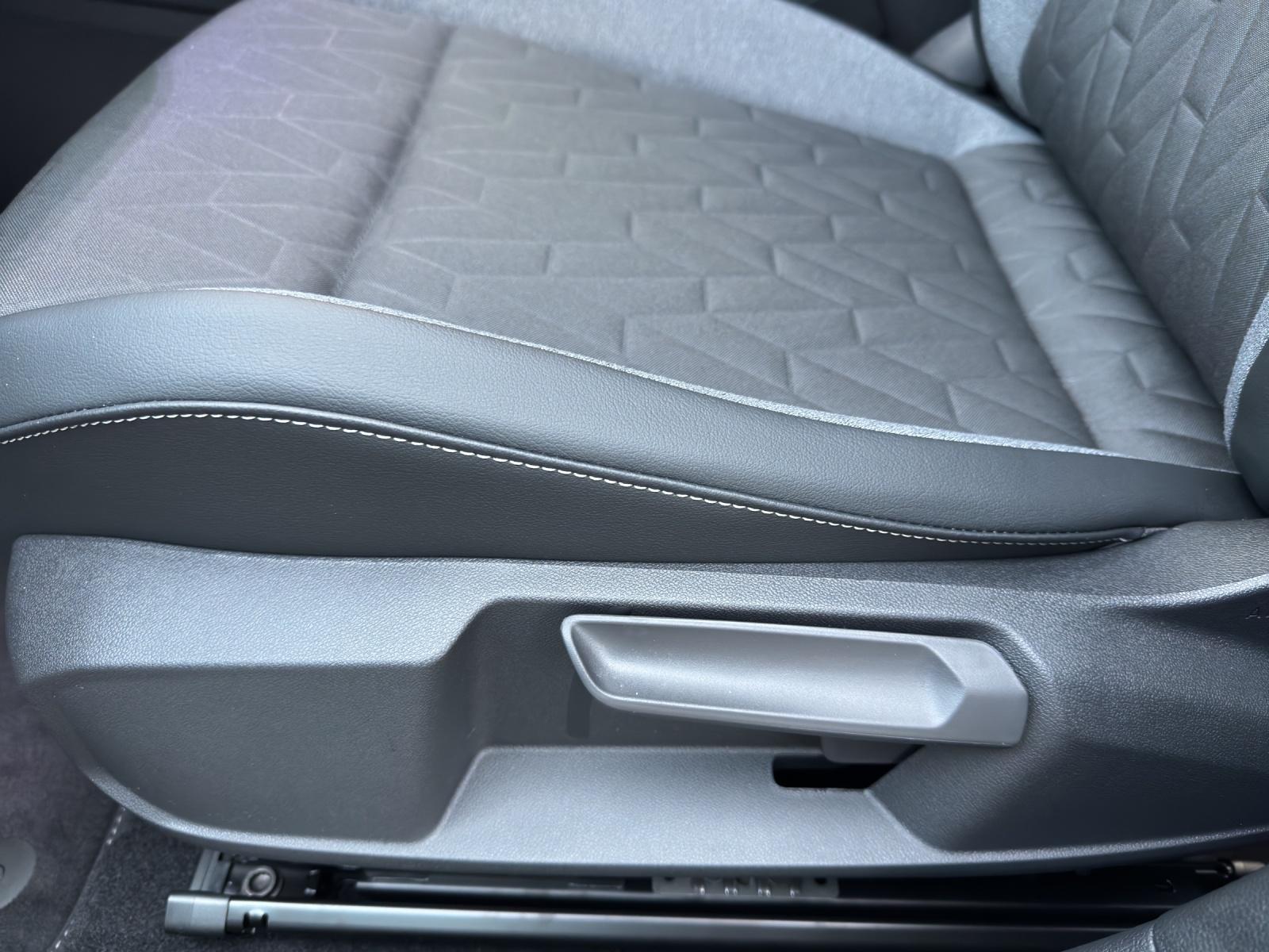 Volkswagen Golf 1.5 eTSI DSG Energy AHK LED Kamera PDC LM, миниатюра 15