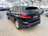 BMW X1 sDrive18d Advantage   PDC|LED|Navigation - BMW X1: Schwarz