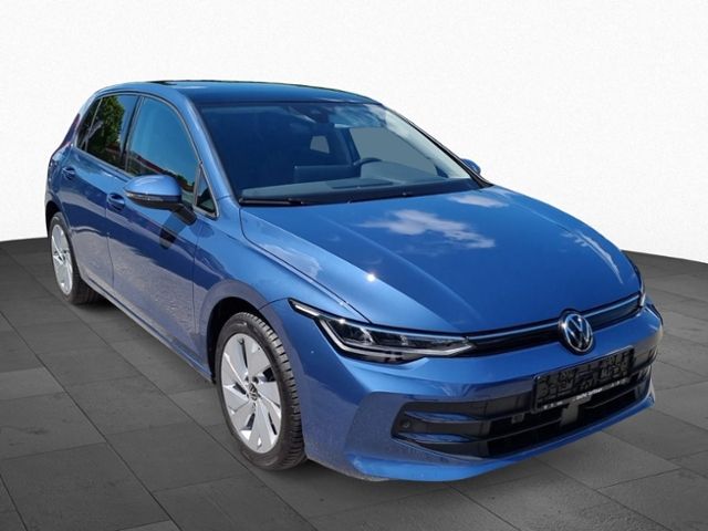 Fahrzeugabbildung Volkswagen Golf 1,5 TSI LIFE PANO SHZ TRAVEL-ASSIST LED DAB
