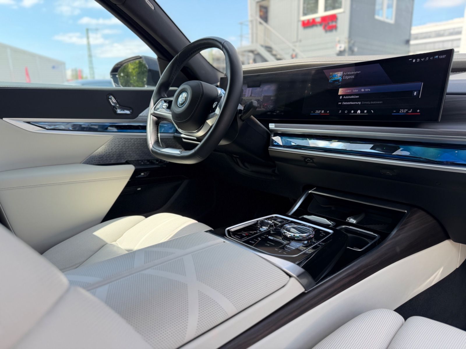 BMW 750E xDrive Design Pure Excellence*PANO*VOLLVOLL foto 14