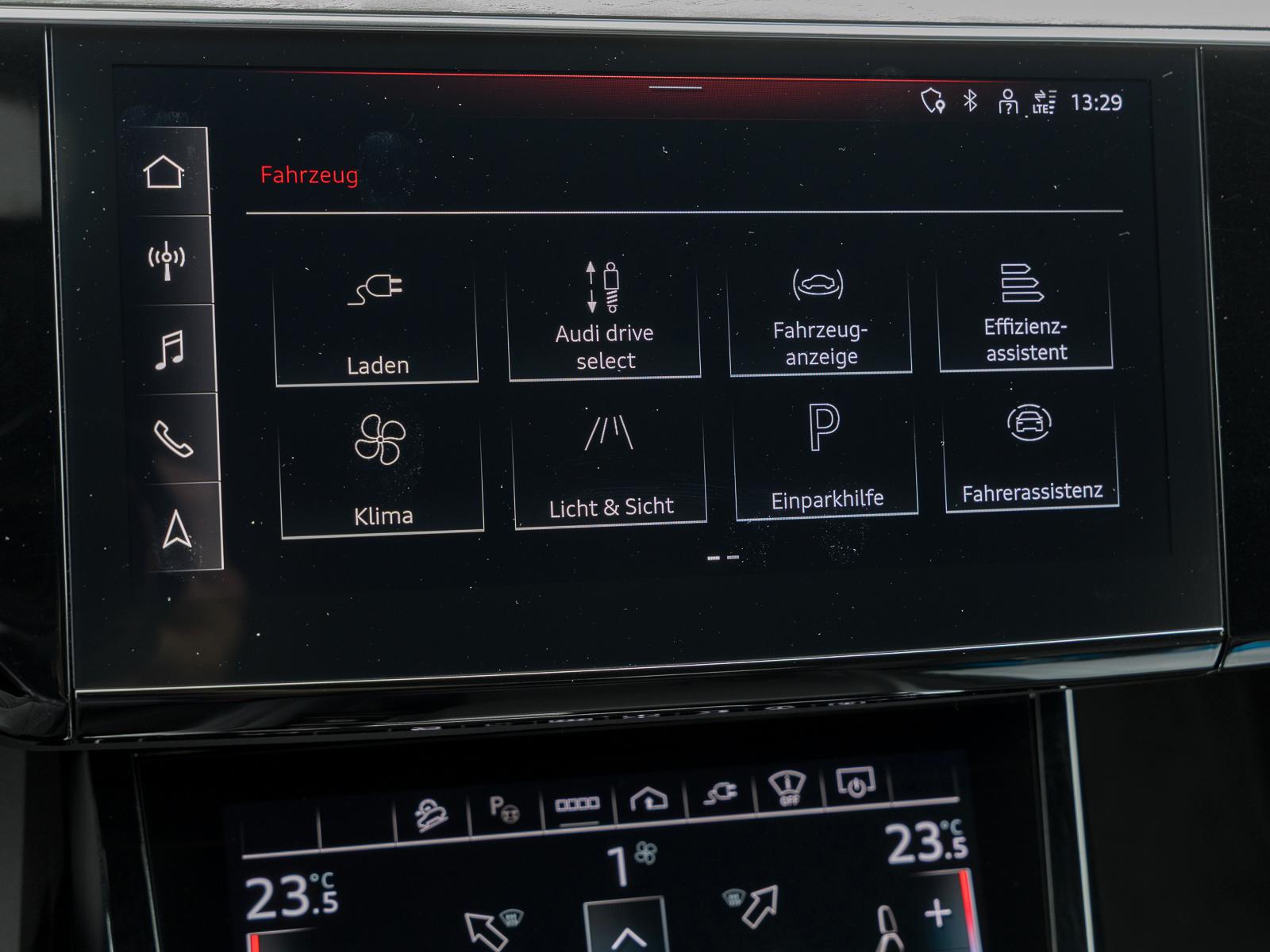 Audi e-tron 55 quattro advanced PANORAMA LUFTFEDERUNG, миниатюра 12
