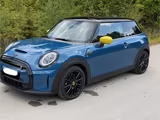 MINI Cooper SE  - blaue MINI Cooper SE