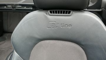 Fahrzeugabbildung Audi A5 Cabriolet 2.0 TFSI quattro S-Line +