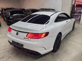 Mercedes-Benz S63 AMG 4MATIC Coupe*Pano*Head-Up*Burmester*360° - Mercedes S 63 AMG Unfallwagen