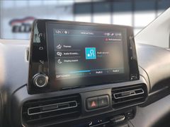 Berlingo Pure Tech 130 EAT 8 Shine M Berlingo Pure Tech 130 EAT 8 Shine M