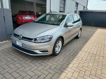 Volkswagen Golf - 3