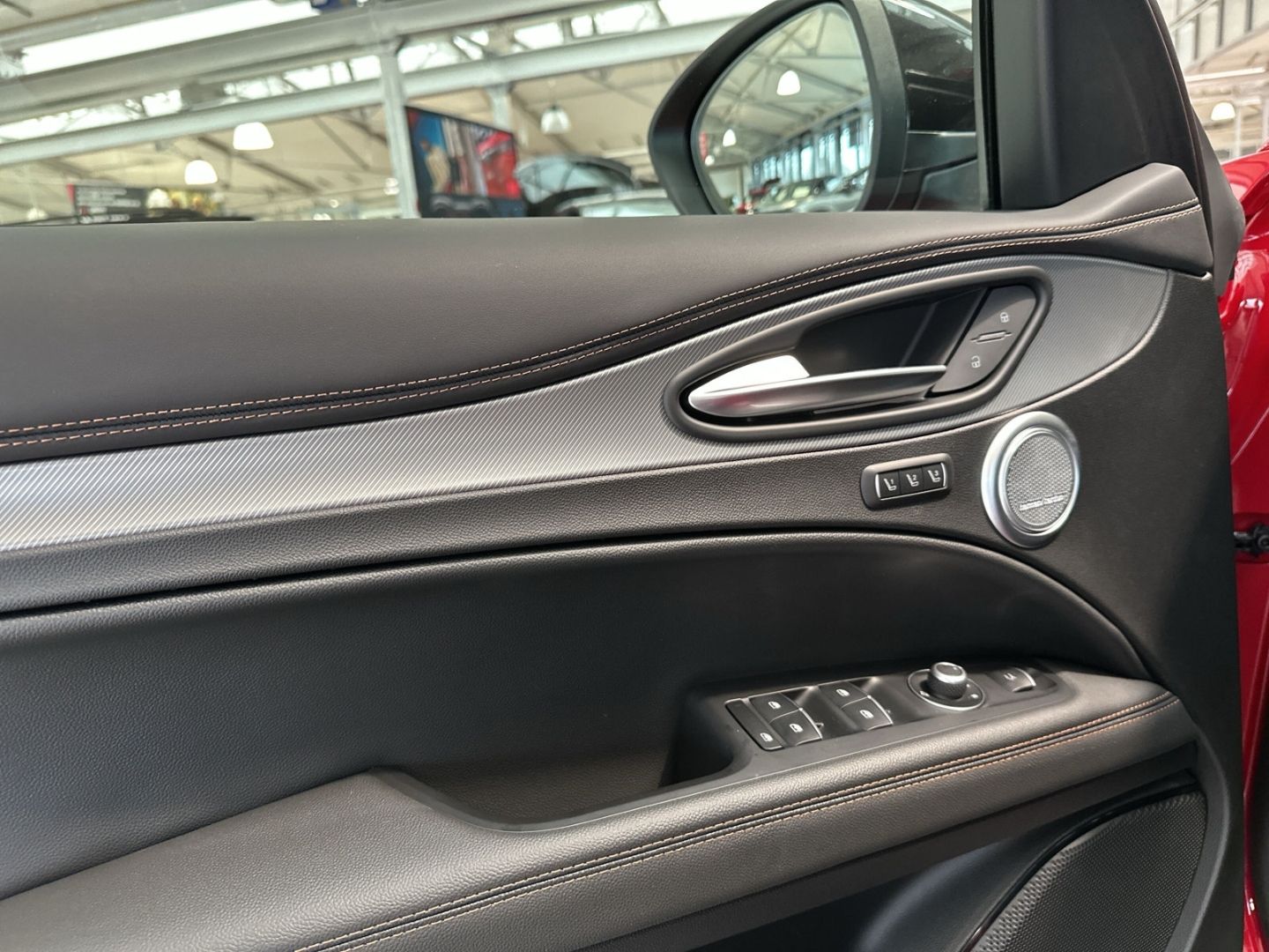 Alfa Romeo Stelvio - Bild 13