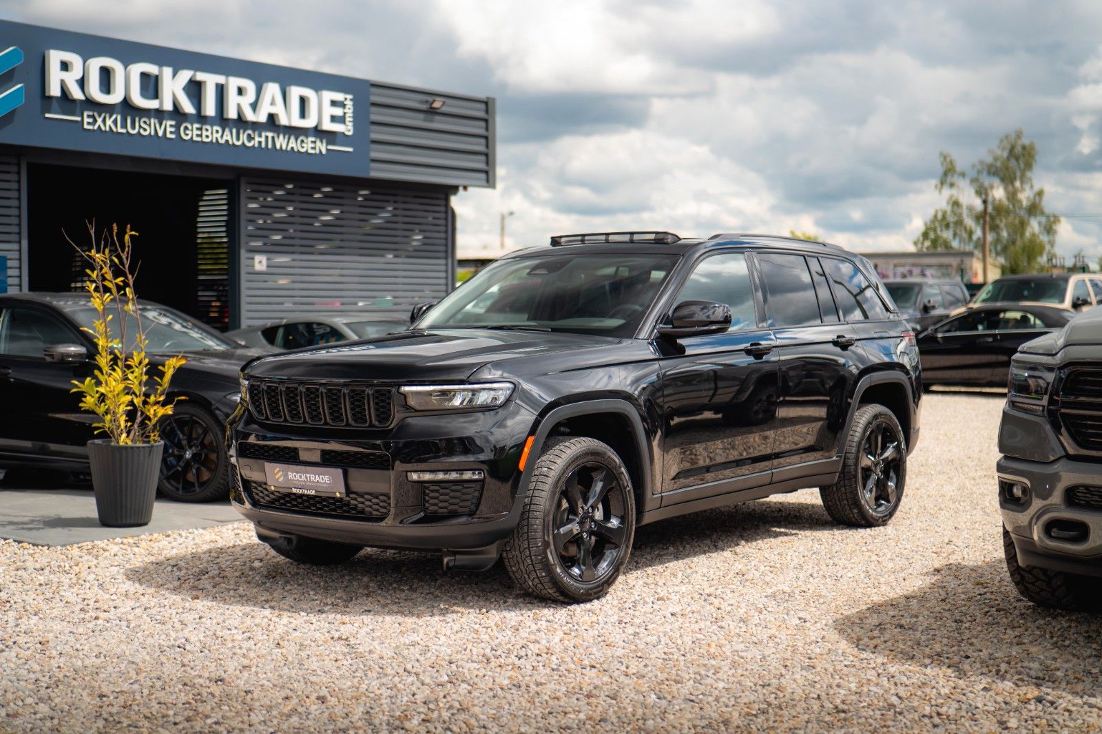 Fahrzeugabbildung Jeep Grand Cherokee 3.6 4x4 Altitude *ACC*Pano*LED*