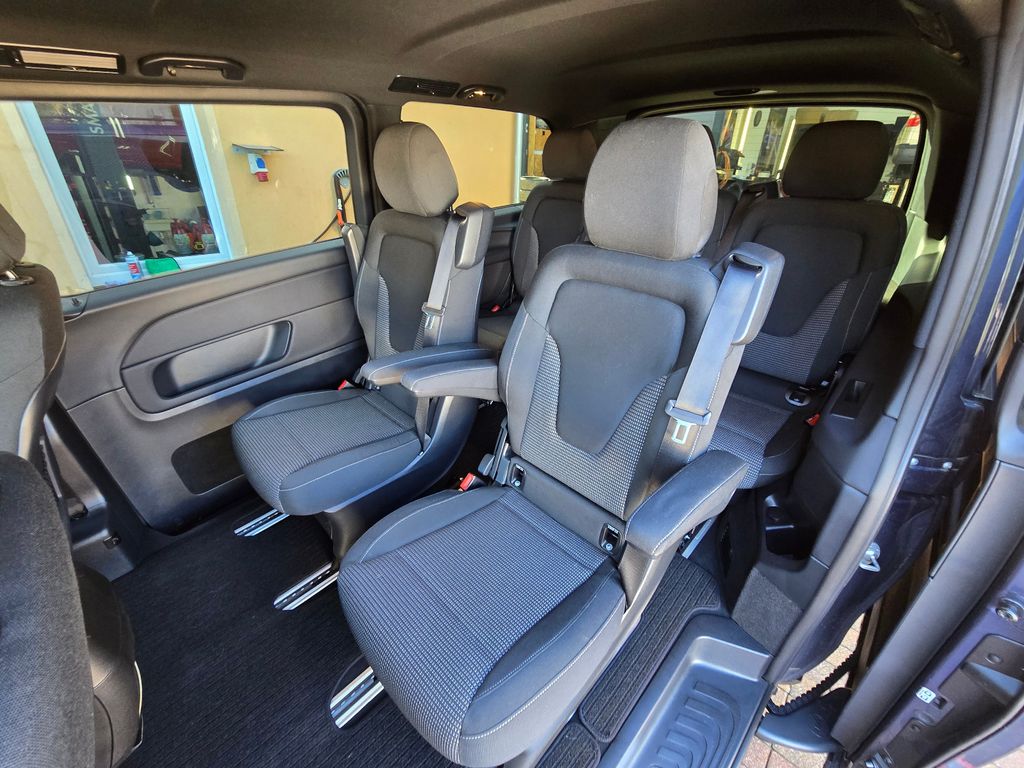 MERCEDES-BENZ V250d AMG EDITION lang 4M Night Standheiz Mwst. MERCEDES-BENZ V250d AMG EDITION lang 4M Night Standheiz Mwst.