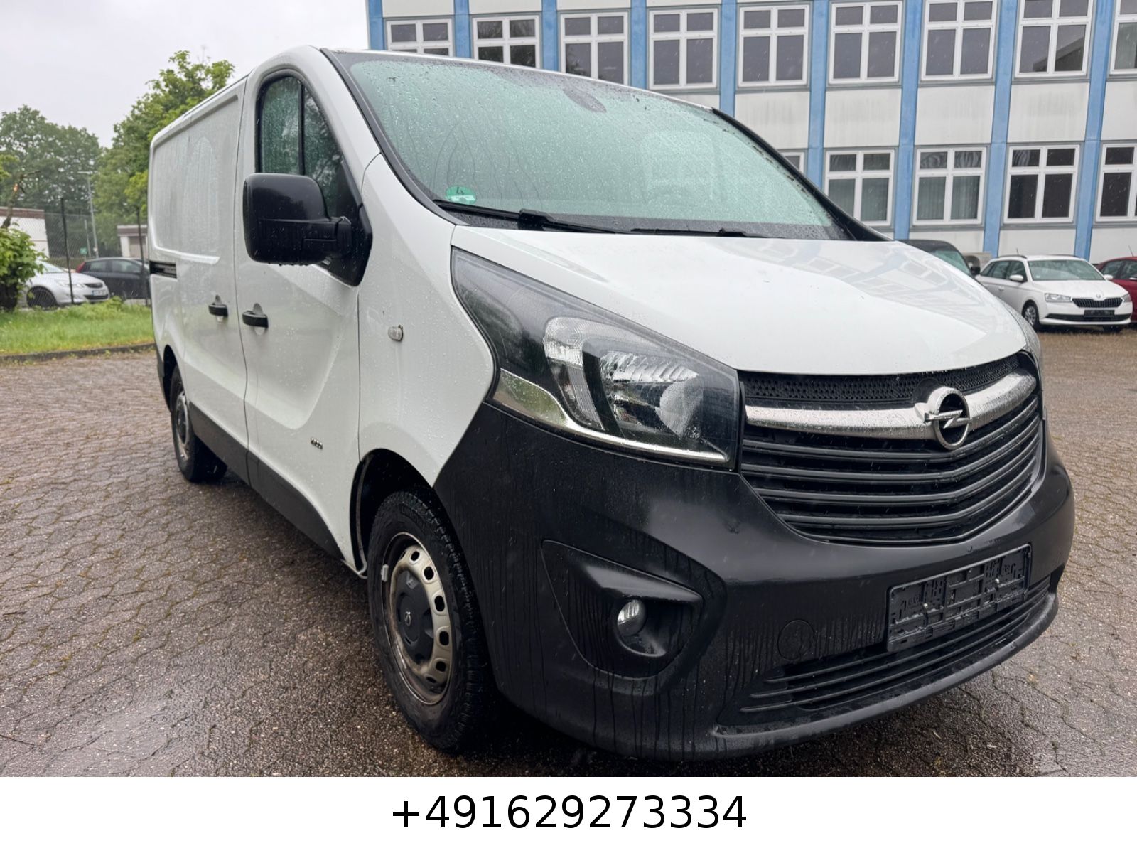 Opel Vivaro - 1