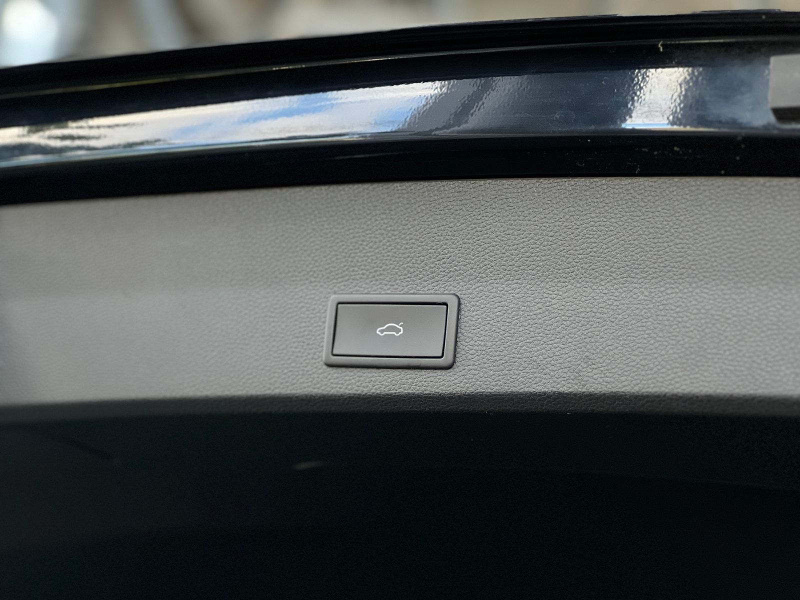 Fahrzeugabbildung CUPRA ATECA Limited Edition MY21 4Drive PANO NAV LEDER