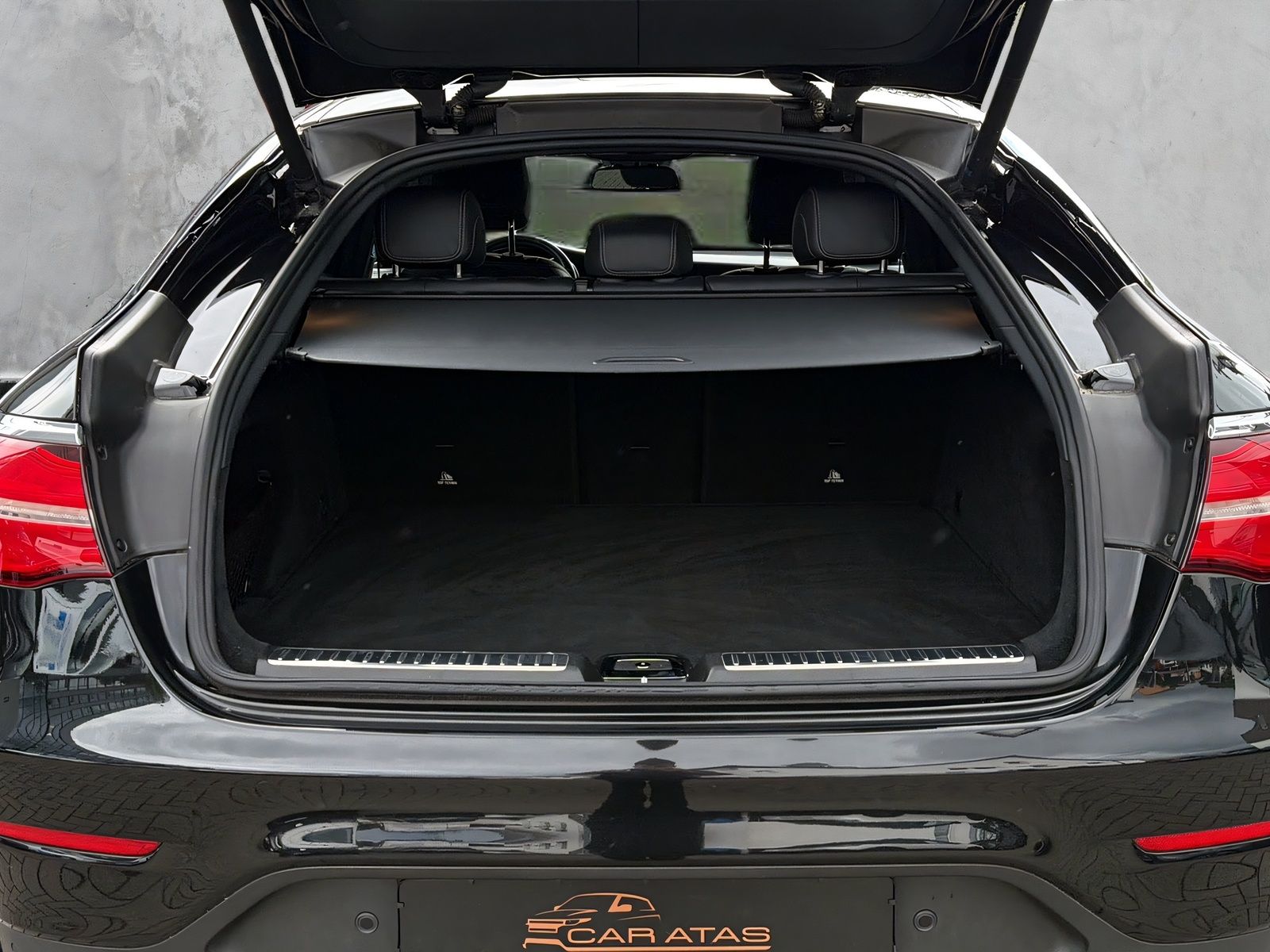 Fahrzeugabbildung Mercedes-Benz GLC 250 d Coupe AMG 4Matic MEMORY LED AHK KAMERA