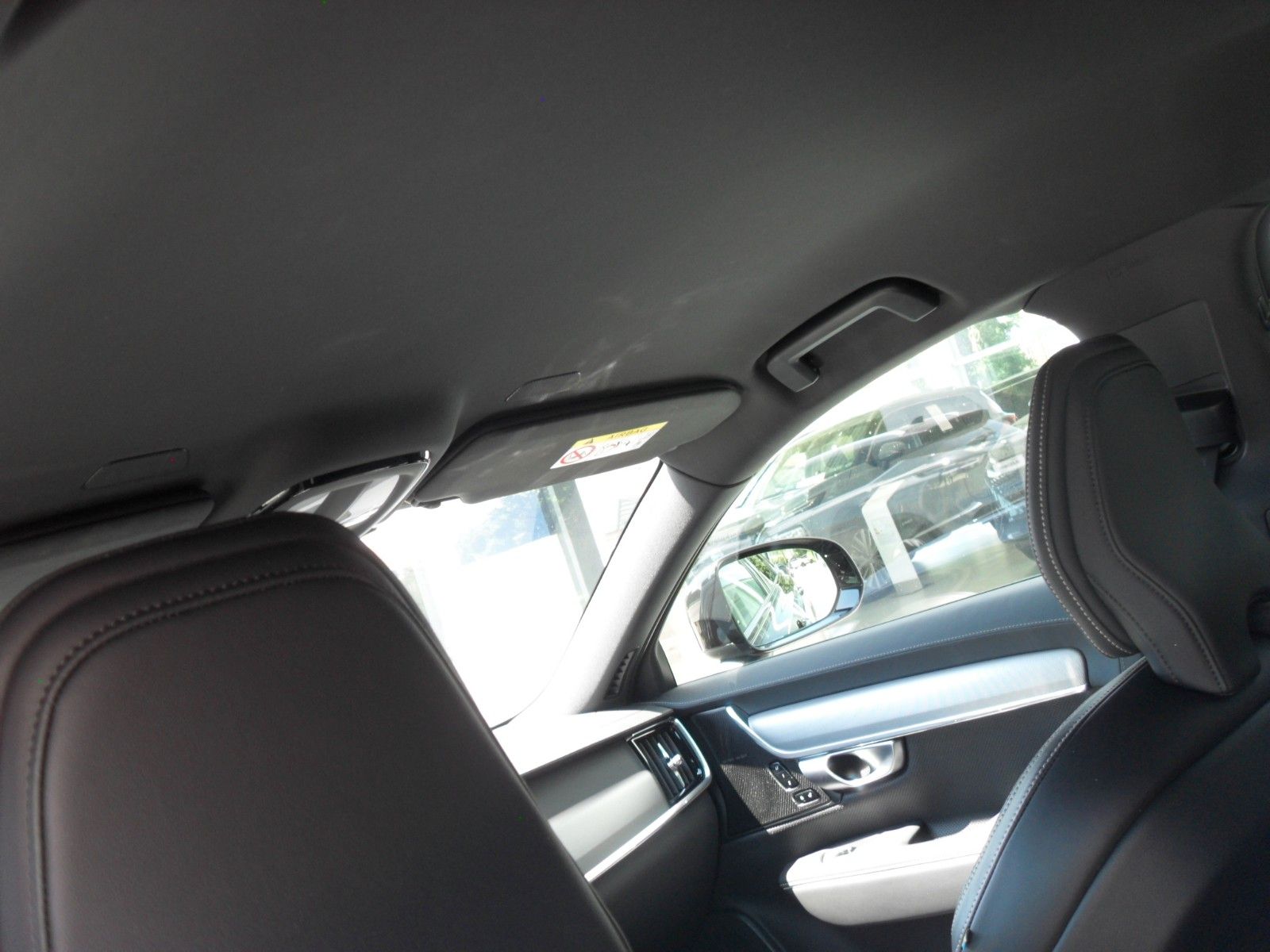 Fahrzeugabbildung Volvo V90 B4 Cross Country Plus AWD
