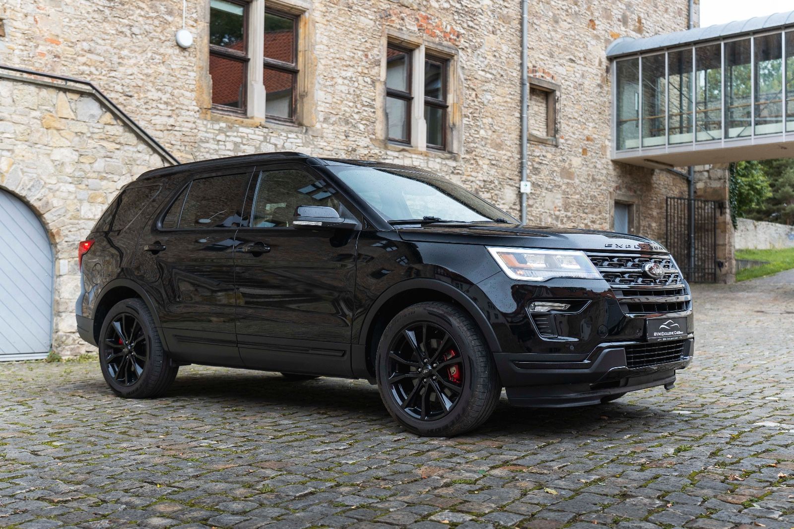 Fahrzeugabbildung Ford Explorer XLT 3,5L 4X4 LPG 6 SITZE KAM NAV