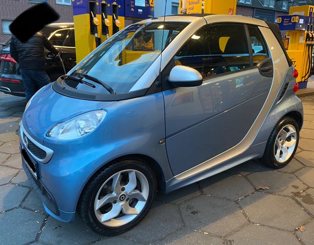 Smart ForTwo  Cabrio Turbo - 62 kW/KLIMA/LEDER/NAVI*