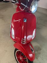 Vespa PRIMAVERA 125 RED - VESPA 125 PRIMAVERA