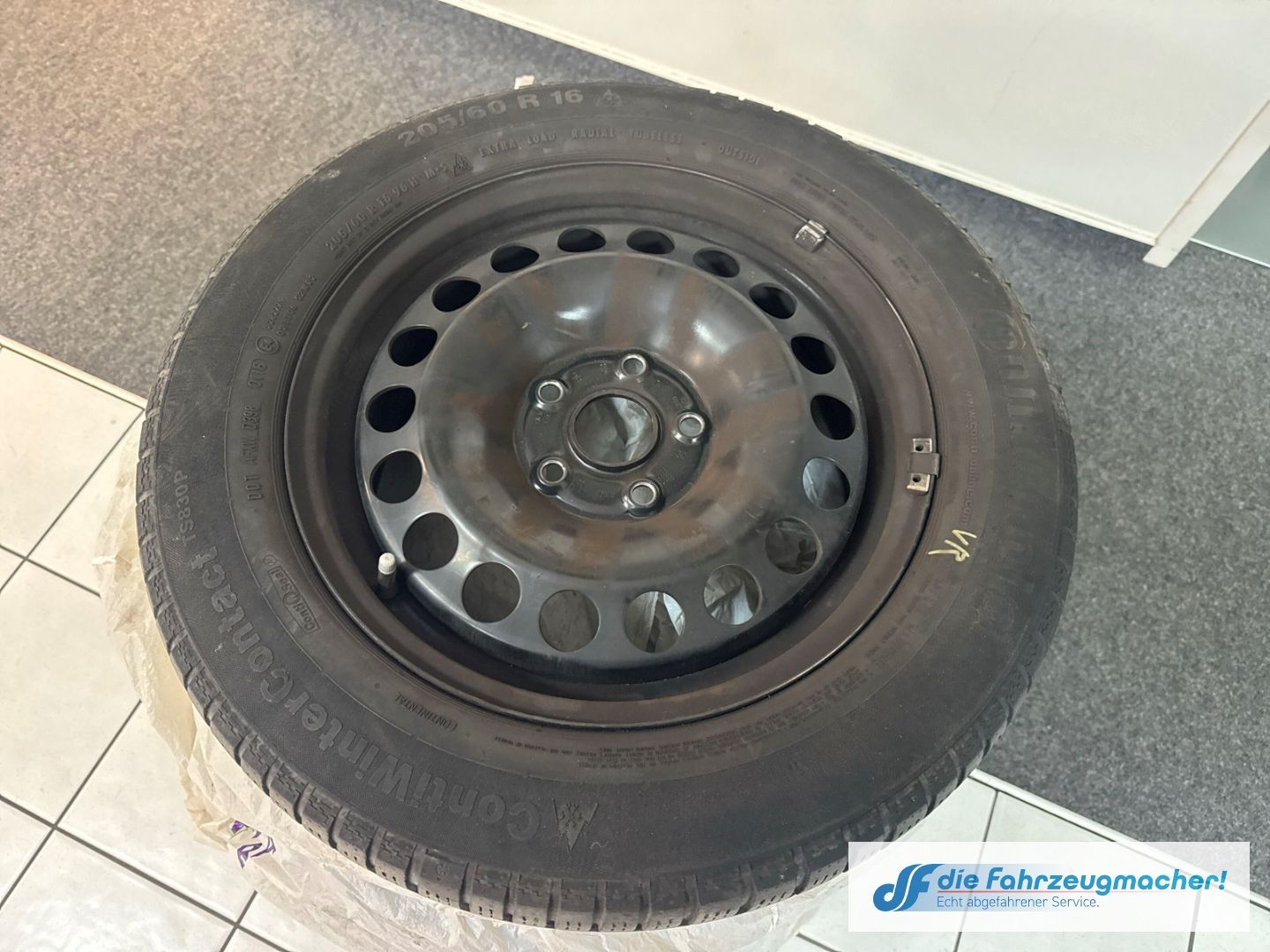 Fahrzeugabbildung Volkswagen Touran Comfortline TDi  DSGPano LED Navi Massage