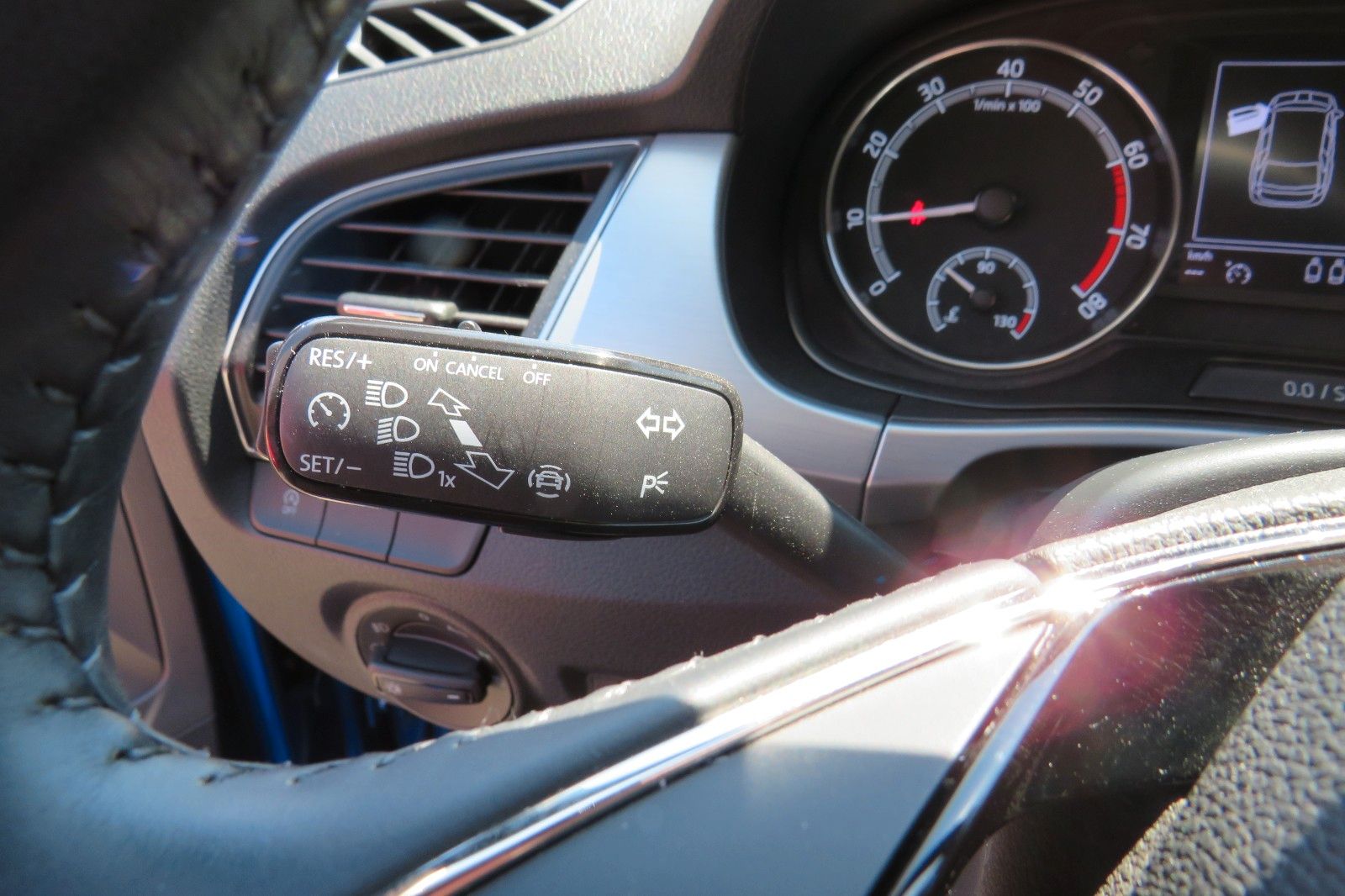 Fahrzeugabbildung SKODA Fabia Combi Ambition GRA SMART-LINK SITZH. PDC 1