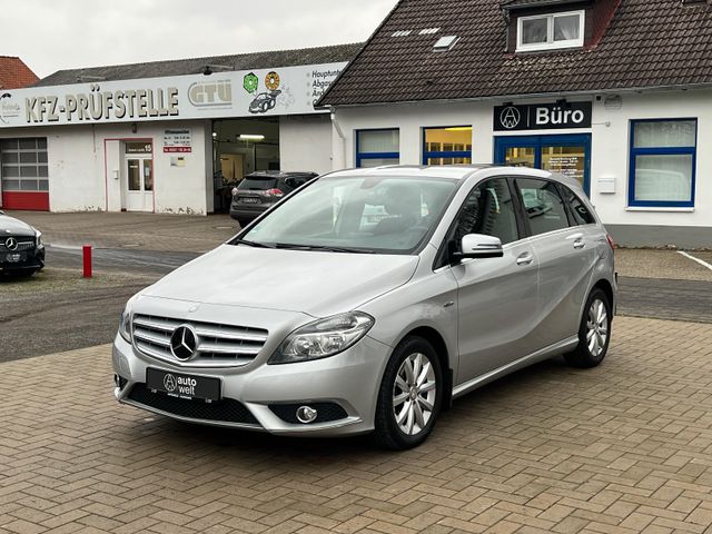 Mercedes-Benz B 180 lückenlos Scheckheft+2 Vorbes.+Kamera+Navi