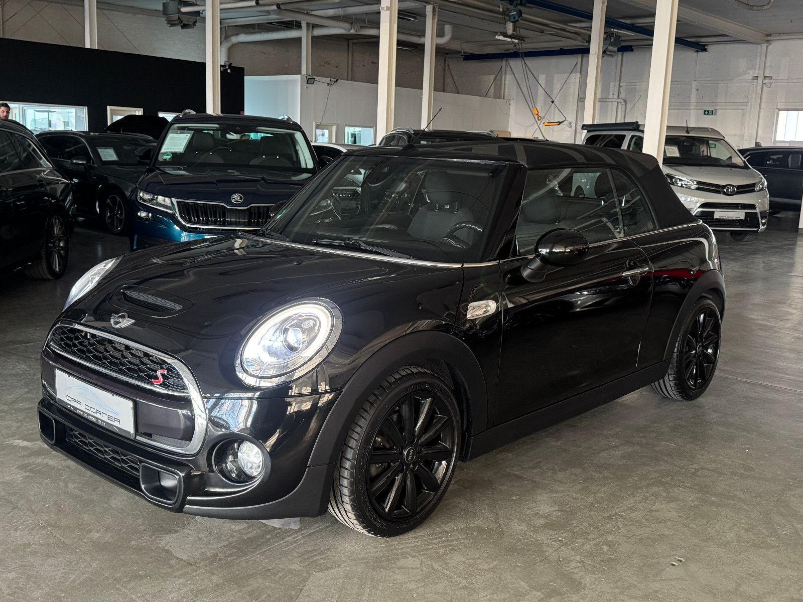 Fahrzeugabbildung MINI Cooper S Cabrio NAVI PROF LED LEDER ASSISTENZ+