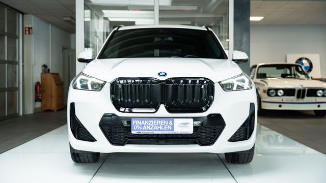 BMW iX1 30 xDrive M Sport