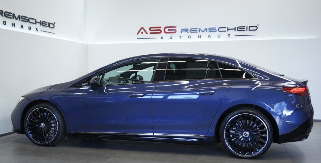 Mercedes Benz Eqe