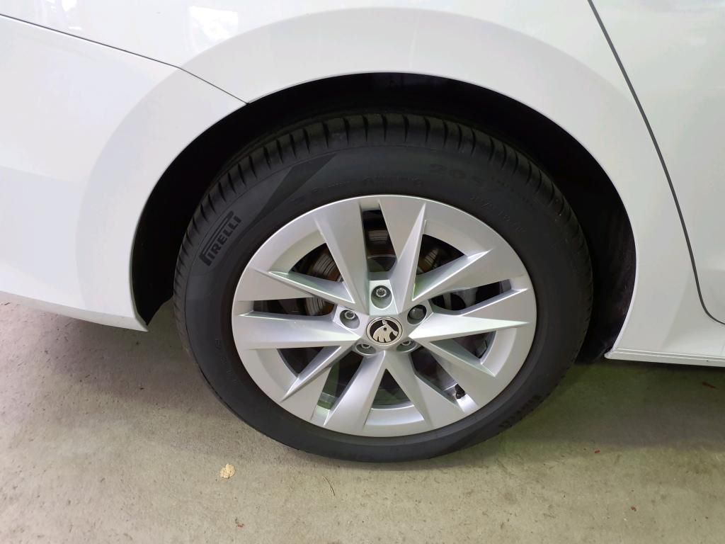 Skoda Octavia iV Combi Ambition 1.4 TSI 150kW PDC*Temp