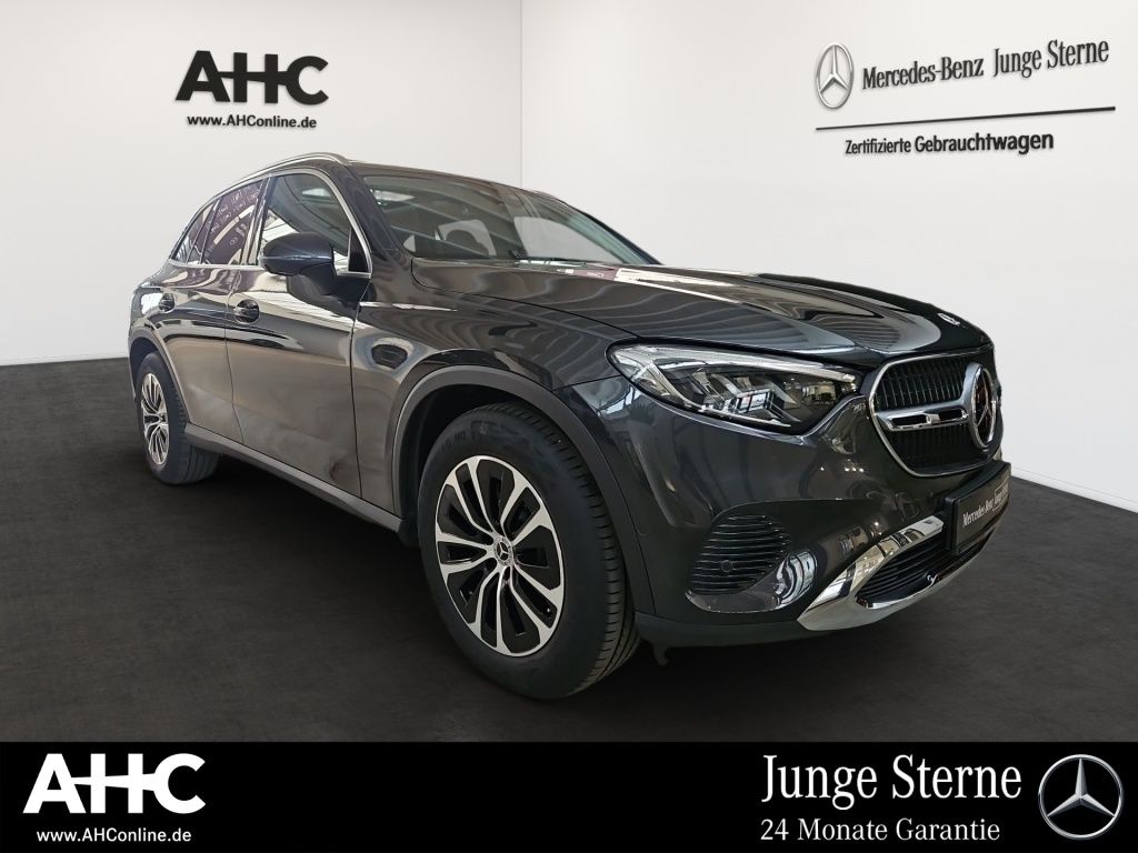 Fahrzeugabbildung Mercedes-Benz GLC 200 4M Avantg. Pano SDHZ Sitzklima Massage