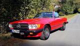 Mercedes-Benz SL 560 - rote Mercedes-Benz SL 560