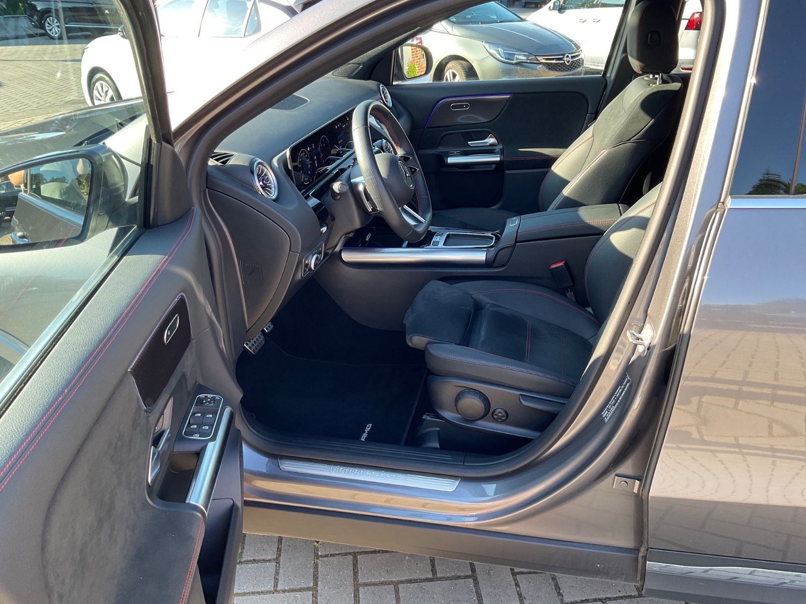 Fahrzeugabbildung Mercedes-Benz GLA 200 d,AMG,Kamera,AHK,Multibeam,Distronic
