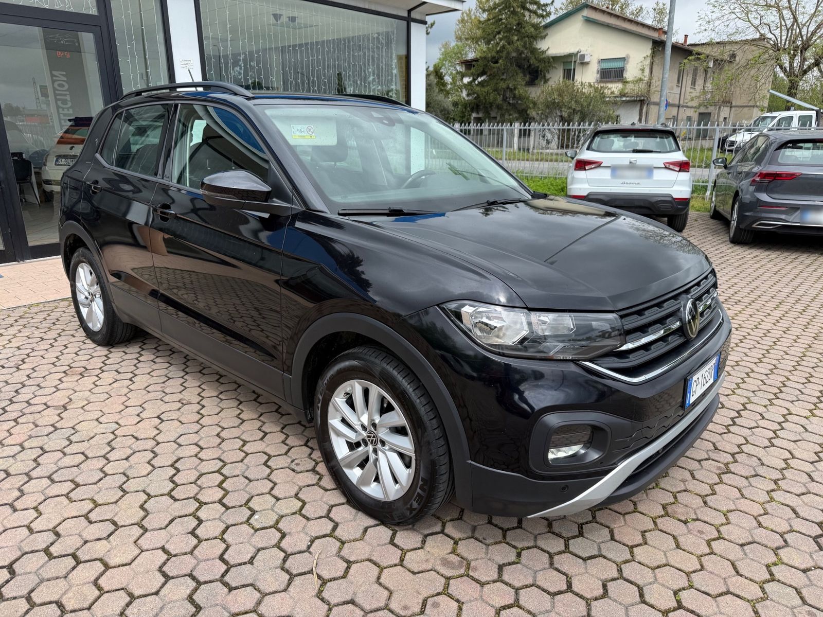 Volkswagen T-Cross 1.0 TSI 110 CV DSG Style OK N imagem 3