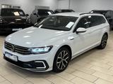 Volkswagen Passat GTECarPlay*AHK*Navi*4xSHZ*LED*ACC*R-Cam - Volkswagen Passat in Bonn