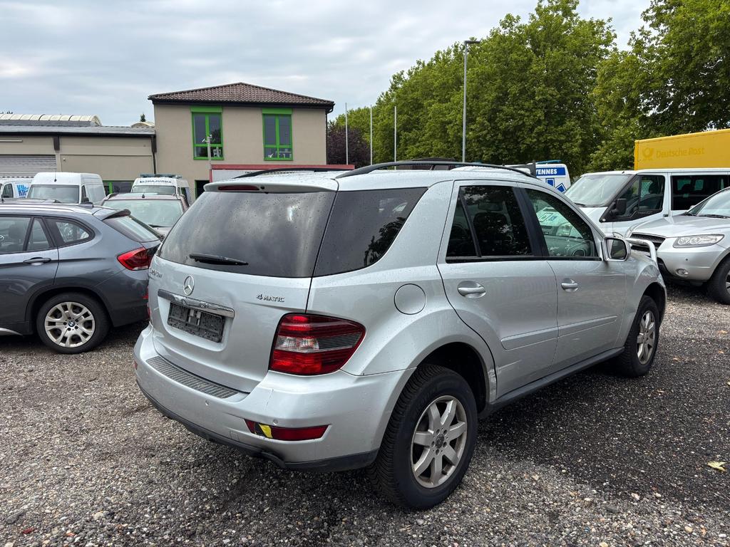 Mercedes-Benz ML 320
