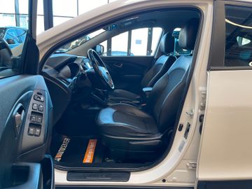 Hyundai ix35 Style AWD *1.HAND*AHK*BI-XEN*KAM*NAVI*
