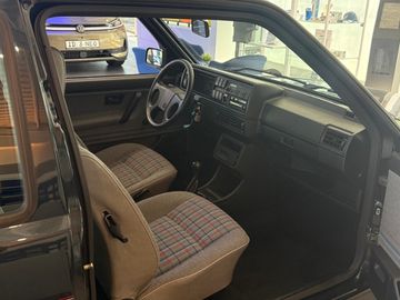 Volkswagen Golf - 9