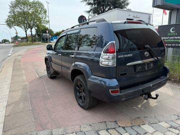 Toyota Land Cruiser - 3