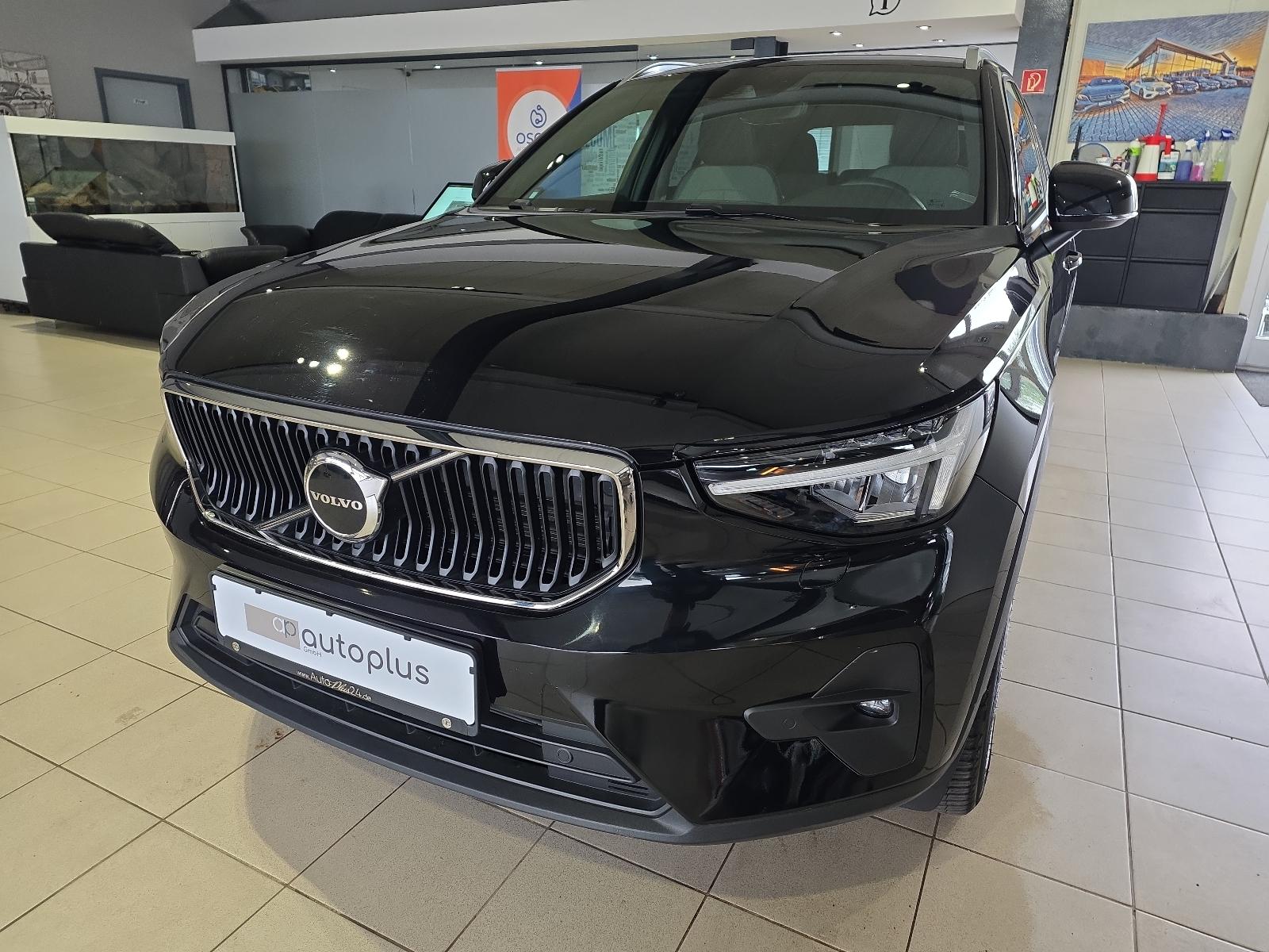 Volvo XC40 T2 Core ACC BLIS Kamera LED WinterPaket