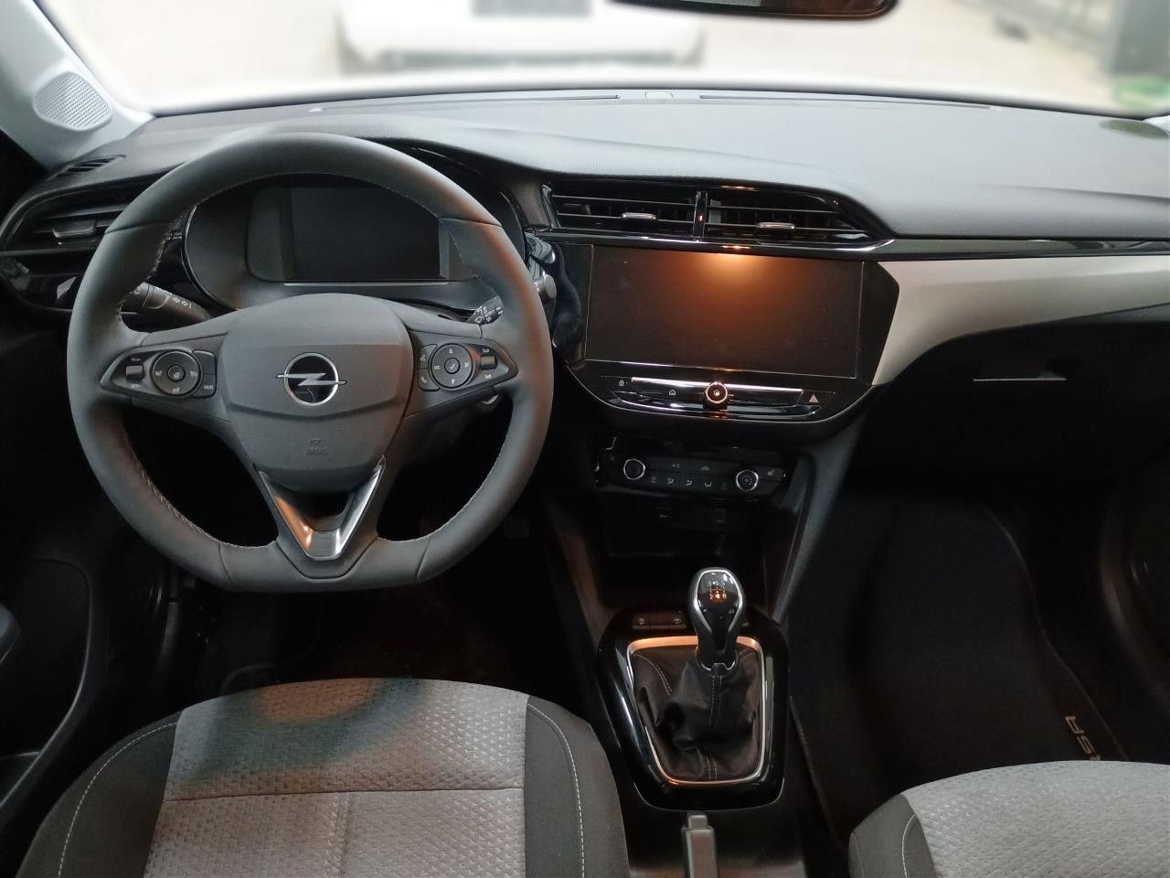 Fahrzeugabbildung Opel Corsa F 1.2 L 75PS Allwetter/Kamera!
