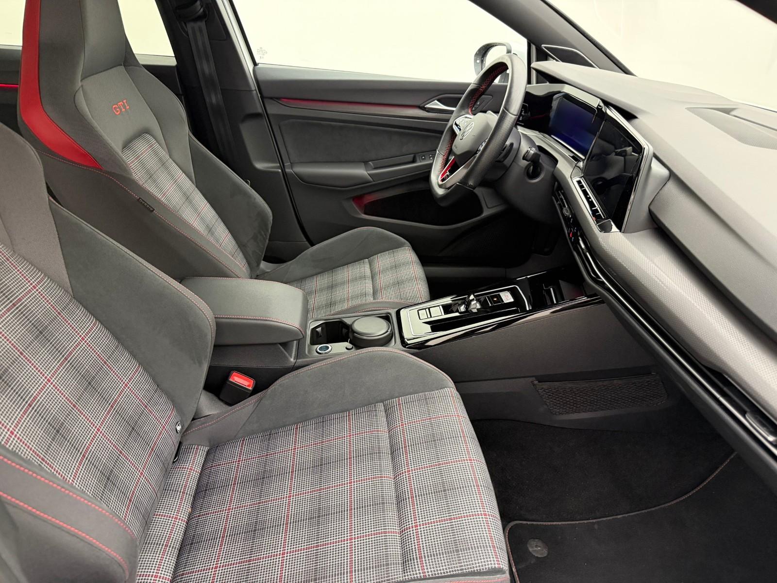Volkswagen Golf 8 GTI 2.0 TSI DSG Business KomfortStandh, миниатюра 3
