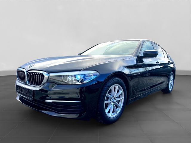 BMW 530 d xDrive*G30*AUTOM*NAVI*SHD*HEADUP*1.HD*MWST