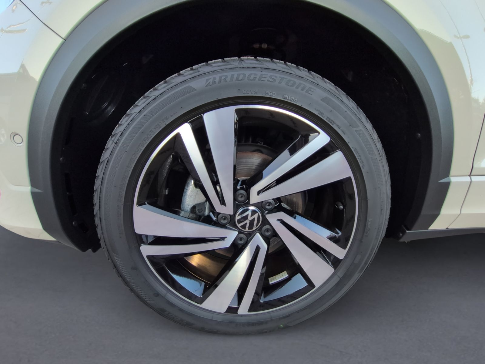 T-Roc 1.5 TSI DSG R Line ACC+KAMERA+APP