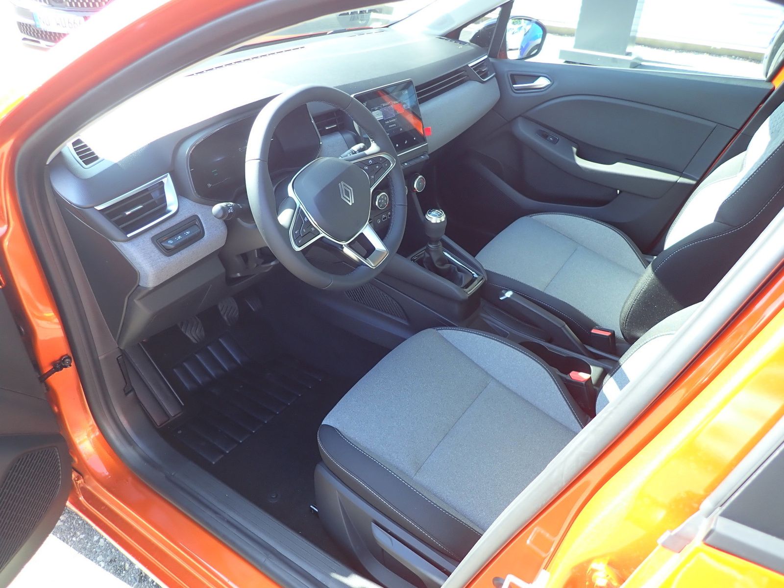 Fahrzeugabbildung Renault Clio Evolution SCe 65/GJR/EPH/AC/SH