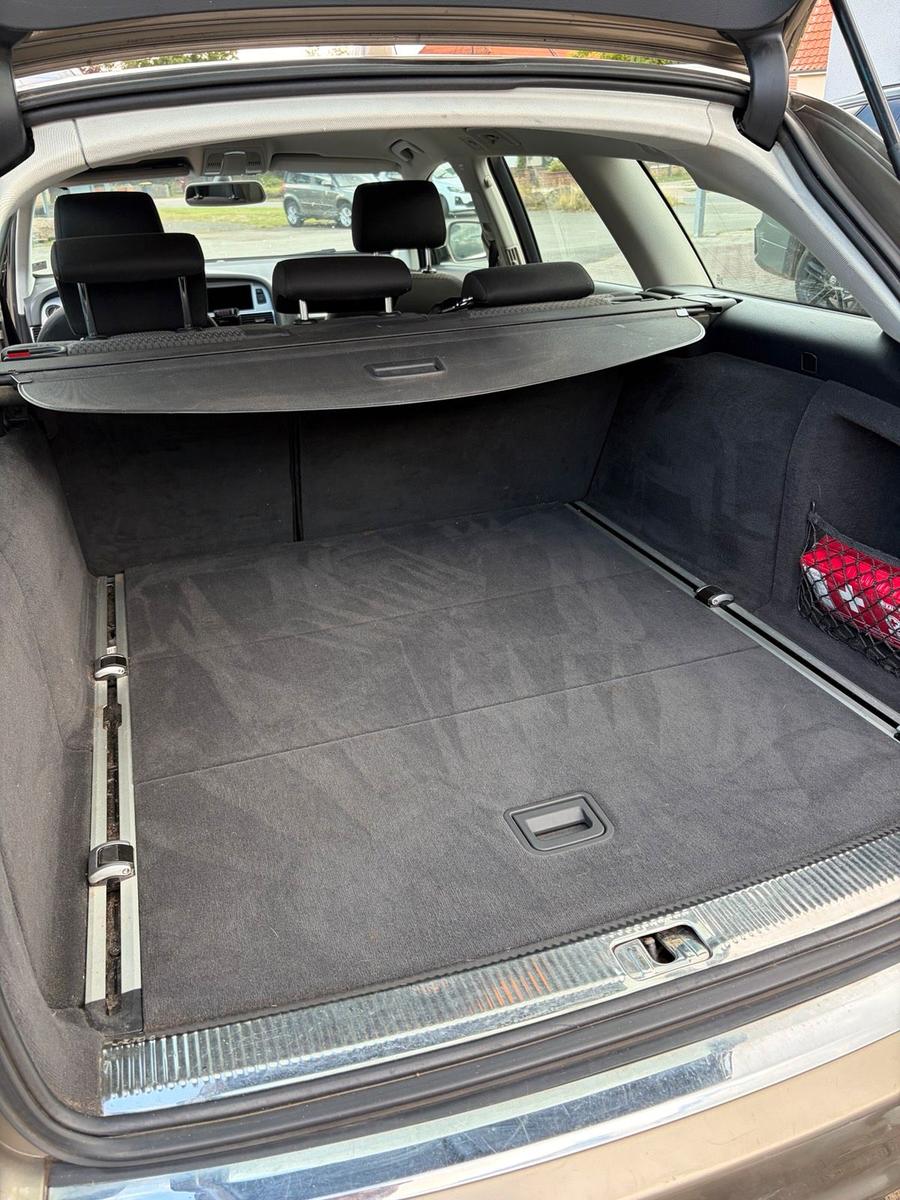 Audi Quattro 2011 — photo 7