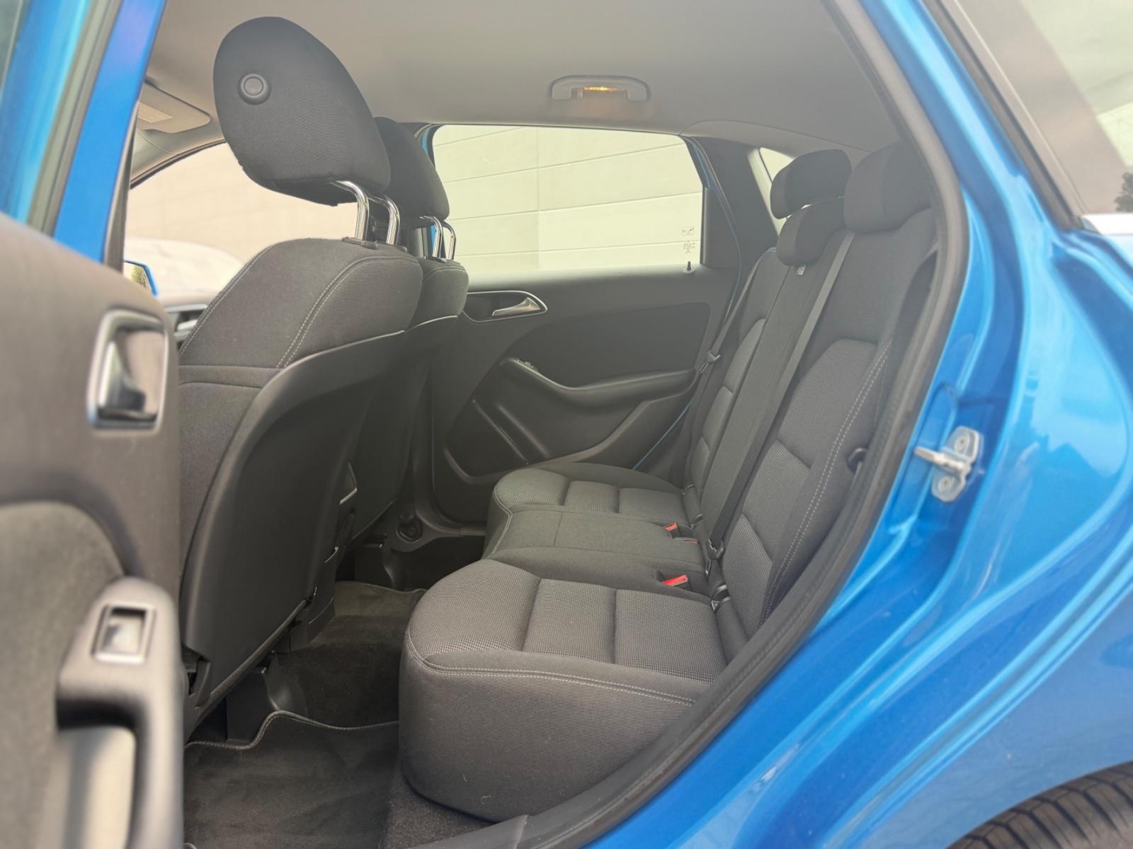 Mercedes-Benz B 180*82TKM*