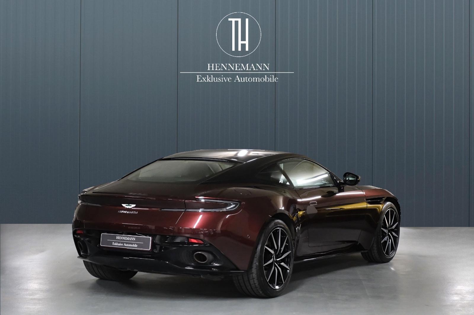 Aston Martin DB11 V8 Coupé *B&O*360° Kamera*Totwinkel*VOLL