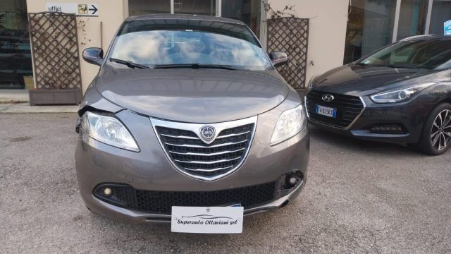 Lancia LANCIA Ypsilon 0.9 TwinAir 85 CV 5 porte Metano 