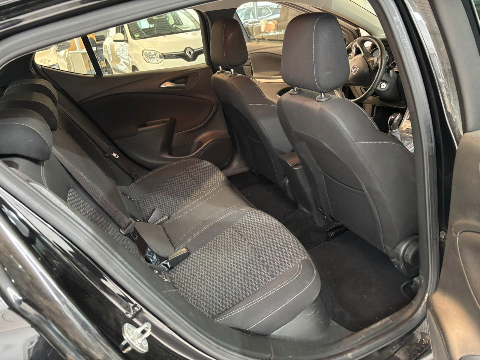 Fahrzeugabbildung Opel Astra K 1.4T 120-JAHRE KAMERA/SHZ/LHZ/ALU/ALLWET