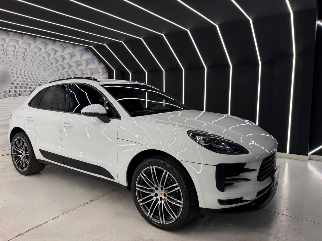 Porsche Macan 2.0 245CV PDK-IPER FULL-KM CERTIFI imagem 2