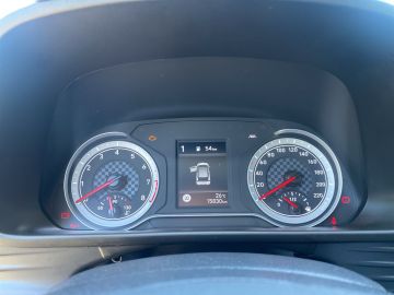 Hyundai i20 - 12