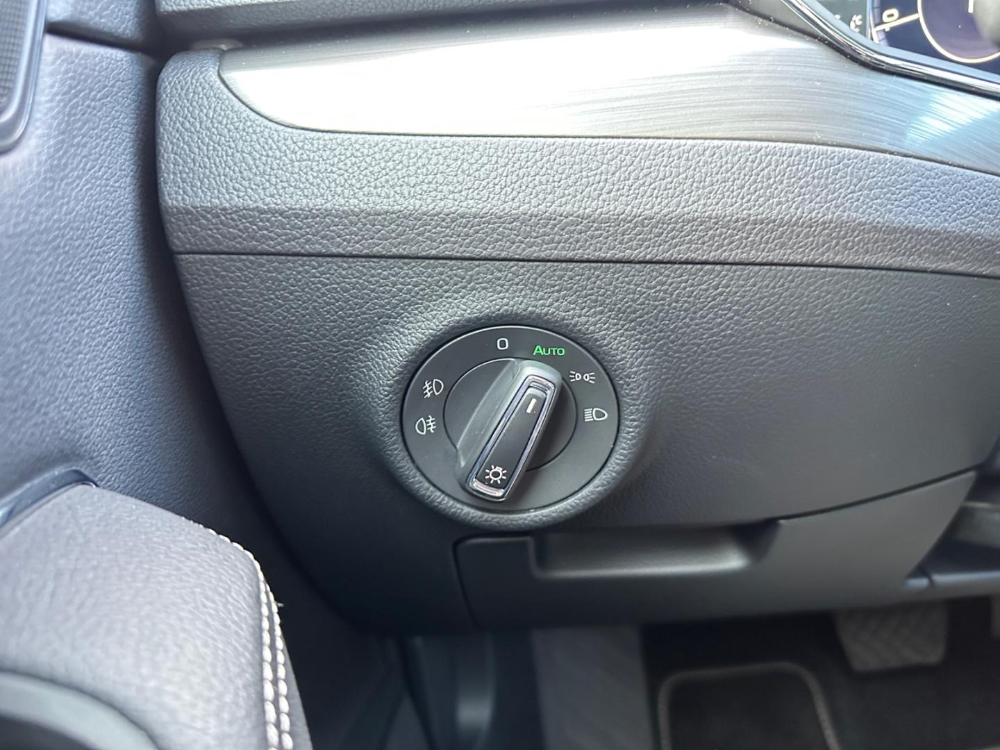 Skoda Superb Combi 1.5 TSI Style *LED*Virtual*ACC*AHK*, миниатюра 21